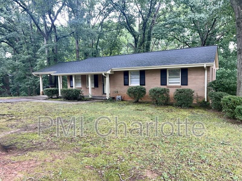 3017 Arnold Dr - Photo 3 of 24