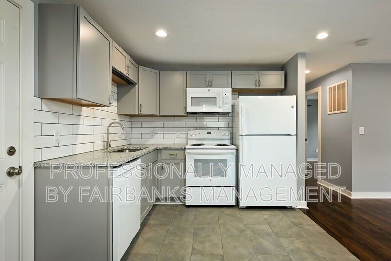 4535 N Forest Ave - Photo 6 of 17