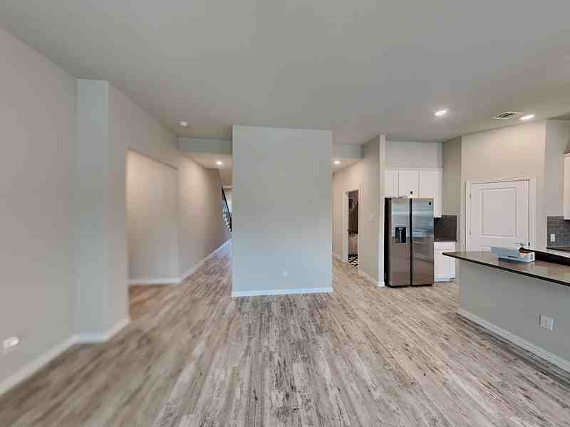 5533 Baker Creek Rd - Photo 3 of 18