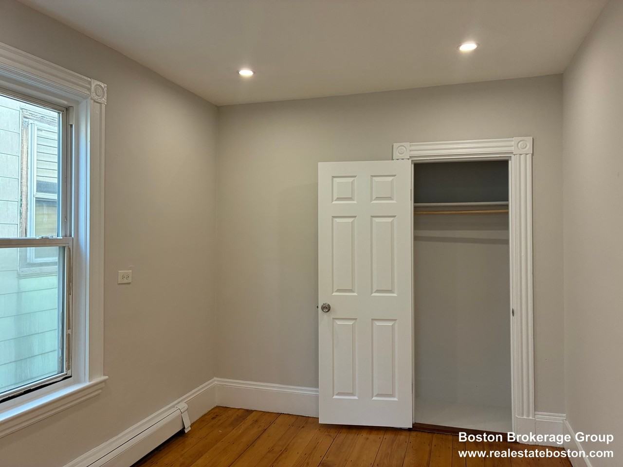 22 Howell St #3 - Photo 4 of 8