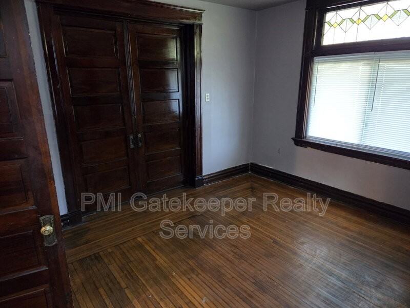 954 Hawthorne Ave #FL1 - Photo 6 of 23