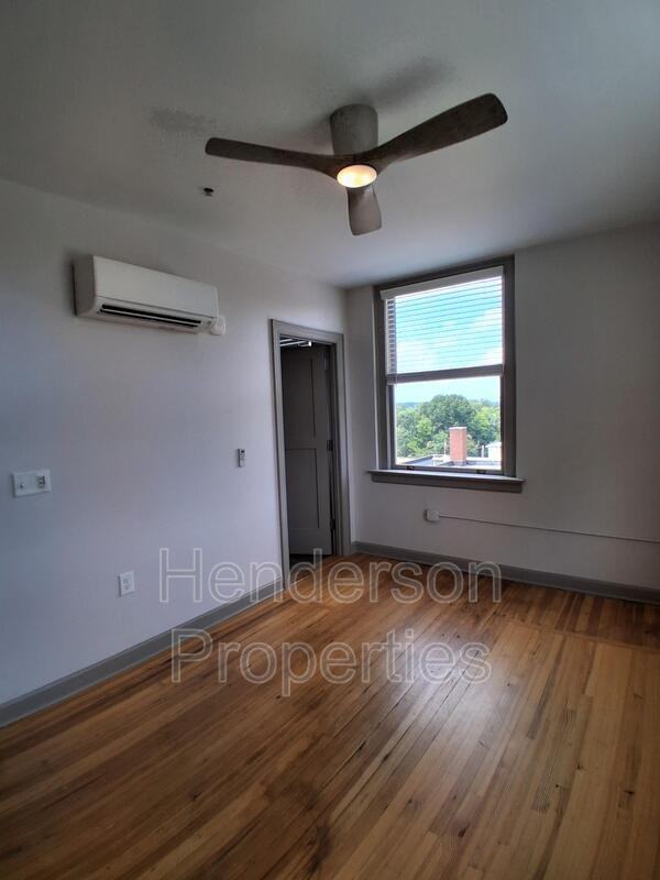 197 N 2nd St #404 - Photo 7 of 12
