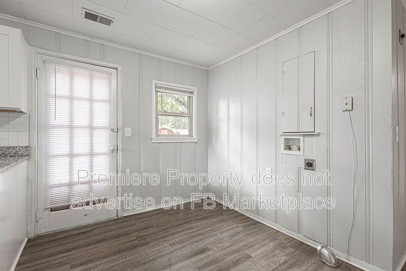 1107 W 27th St S - Photo 7 of 16
