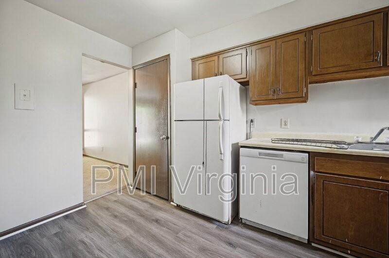 1474 E Tanners Creek Dr - Photo 6 of 37