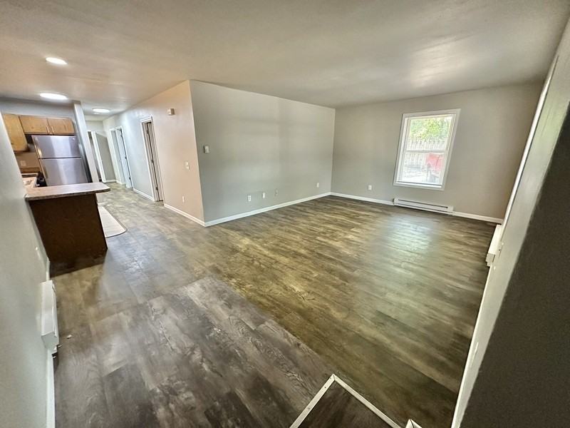 825 Wisconsin St - Photo 2 of 13