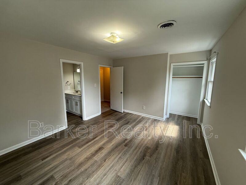 101 Greengate Ct - Photo 6 of 10
