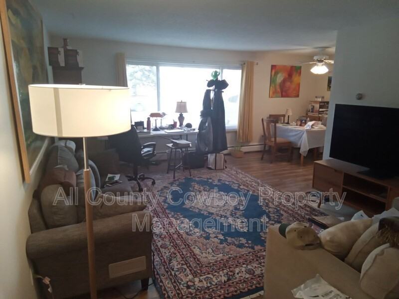 1516 E Grand Ave #101 - Photo 5 of 11