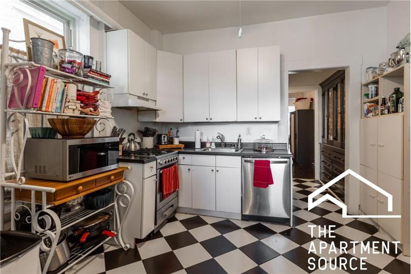 2465 N Lincoln Ave #2 - Photo 5 of 22