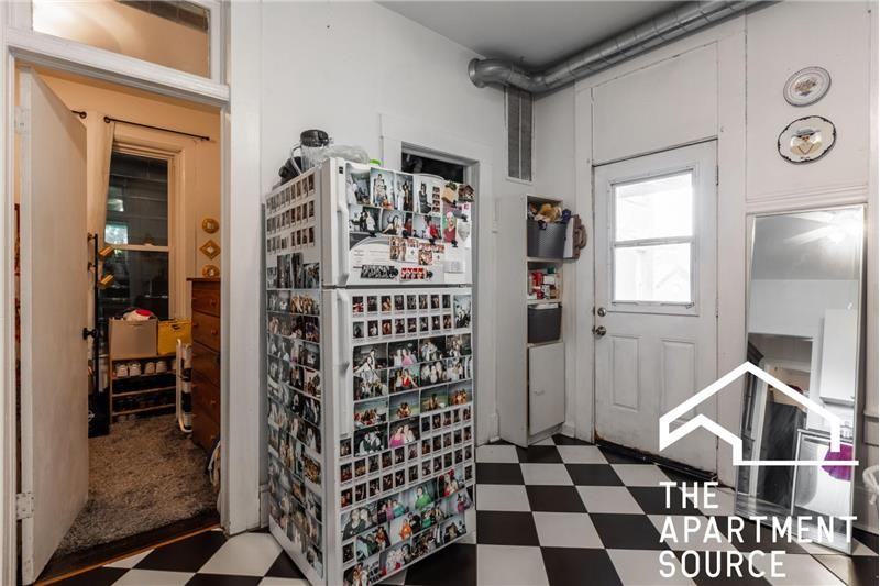 2465 N Lincoln Ave #2 - Photo 6 of 22