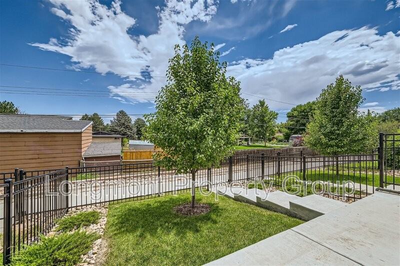 609 Stonebridge Dr - Photo 4 of 29
