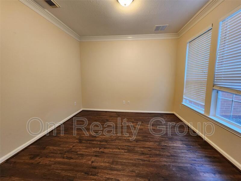 5307 Dandelion Meadow Ln - Photo 4 of 32