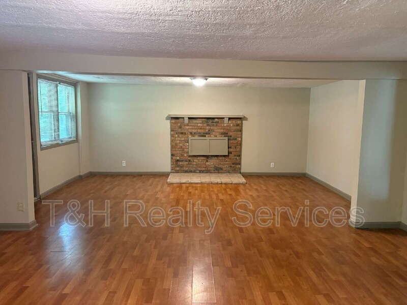 3368 Clover Dr - Photo 7 of 19