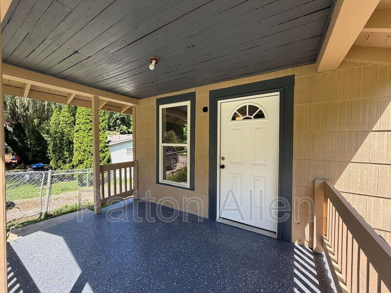 152 Ardmore St - Photo 3 of 20