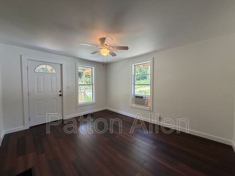 152 Ardmore St - Photo 5 of 20
