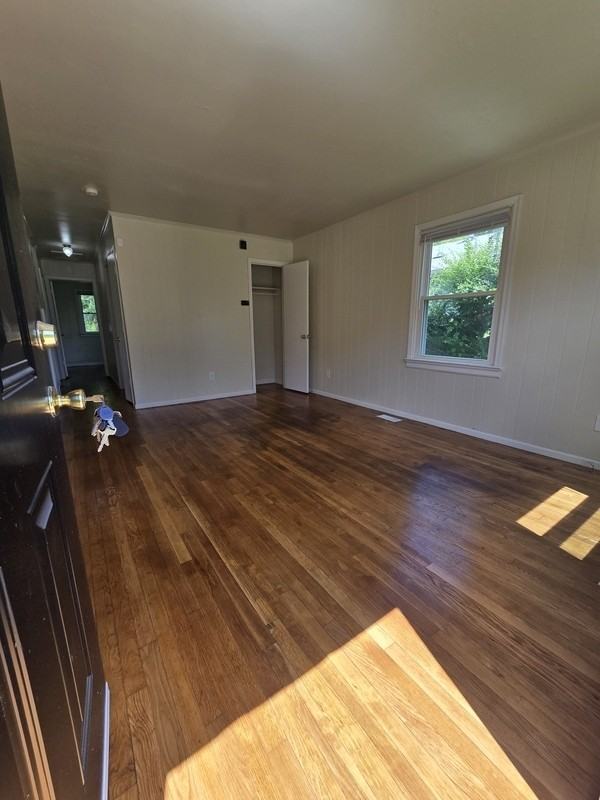 1210 Carlisle Ave - Photo 2 of 17