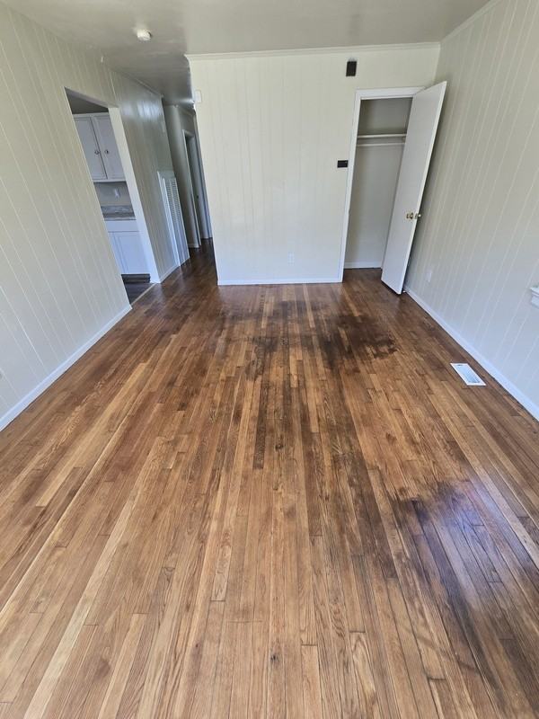 1210 Carlisle Ave - Photo 5 of 17