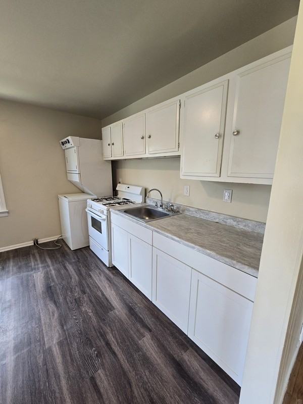 1210 Carlisle Ave - Photo 7 of 17