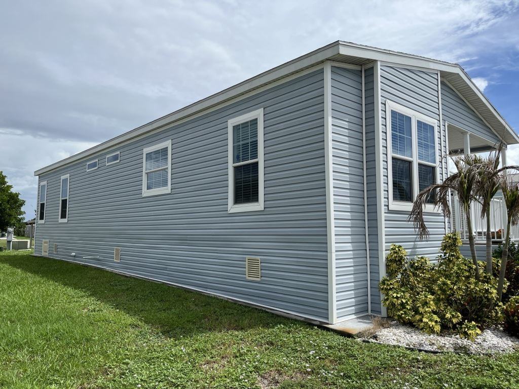 324 Waddell St - Photo 4 of 15