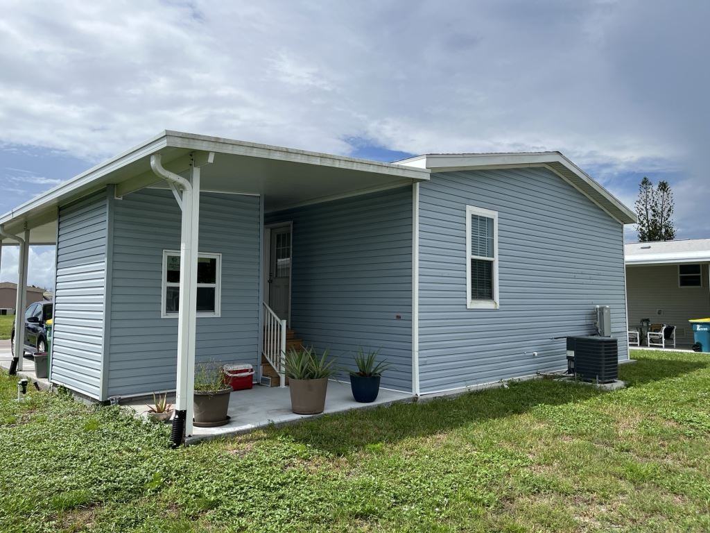 324 Waddell St - Photo 5 of 15