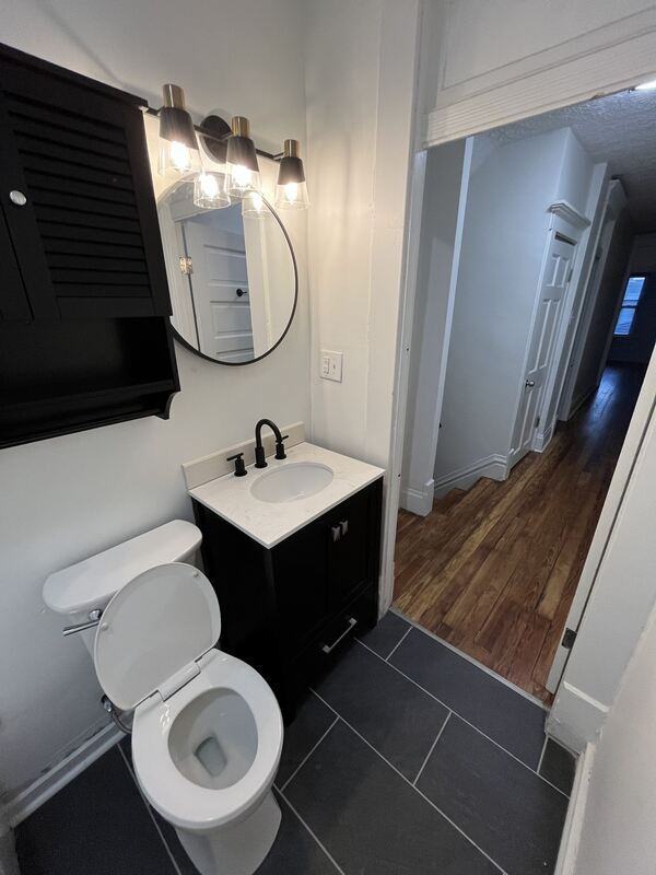 88 Hawkes Ave - Photo 4 of 10