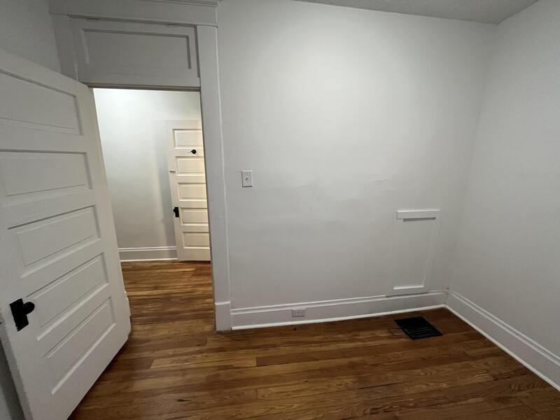 88 Hawkes Ave - Photo 5 of 10