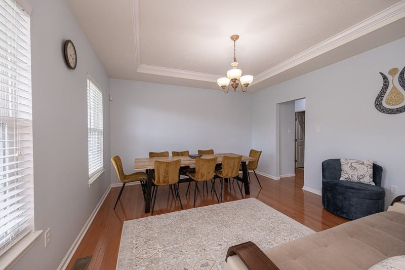 1909 Colonial Dr - Photo 6 of 35