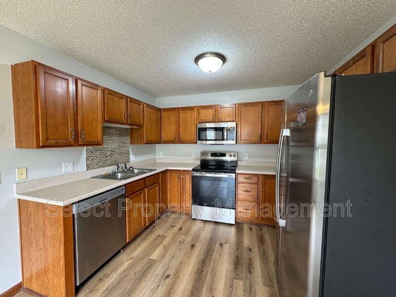 829 Willen Ln - Photo 4 of 18