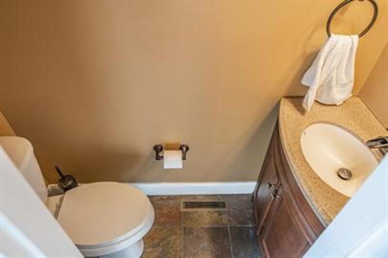 805 Barnell Dr - Photo 4 of 25