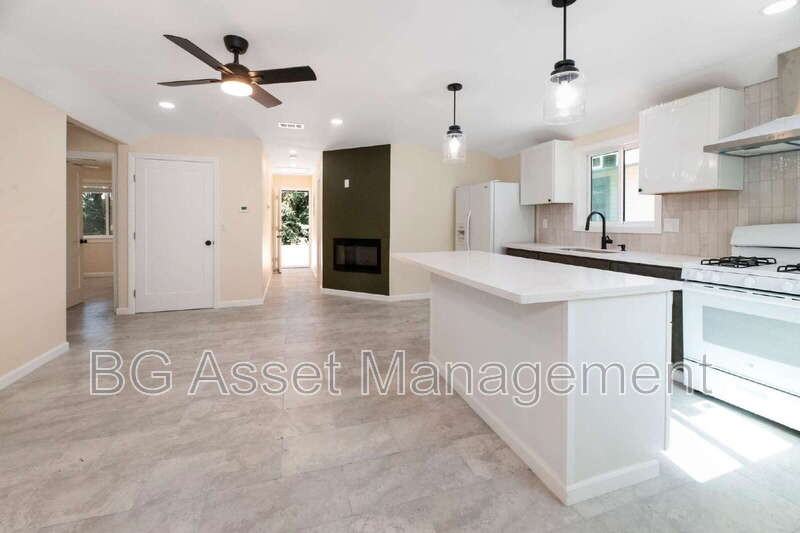 2807 Sabral Cir - Photo 2 of 23