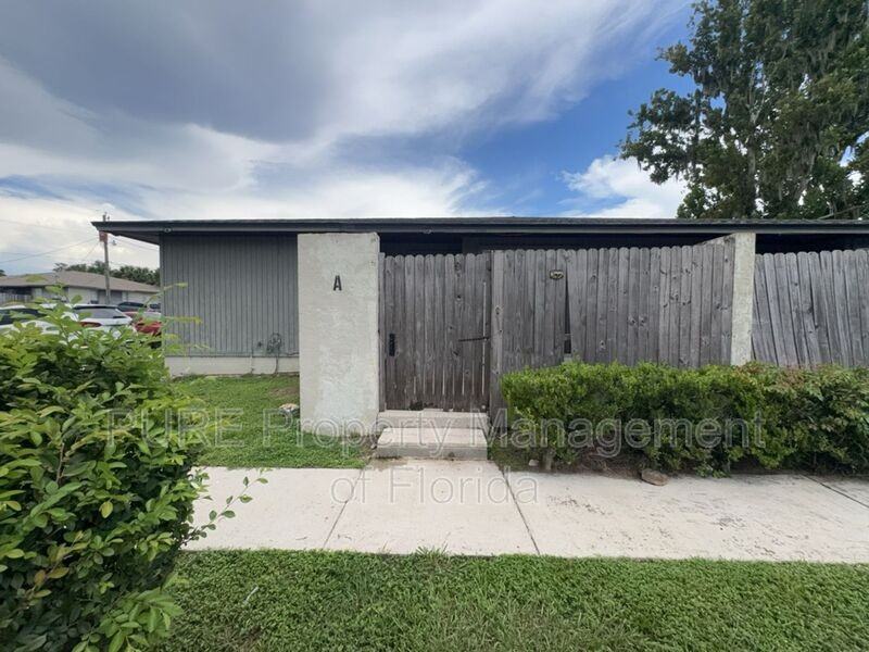 5420 Se 29th Pl #A - Photo 3 of 34