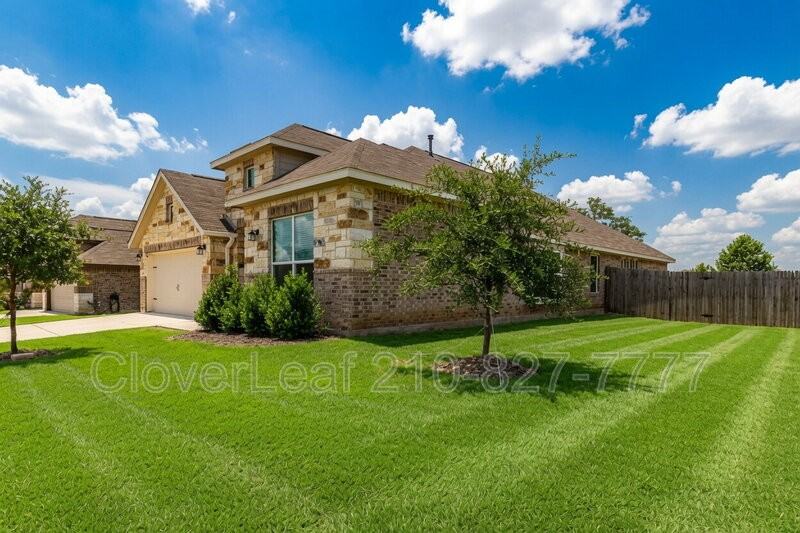 5440 Tallgrass Blvd - Photo 3 of 39