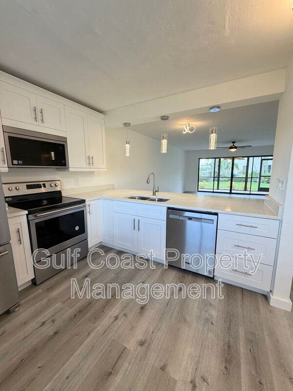 16150 Bay Pointe Blvd #107 - Photo 7 of 35