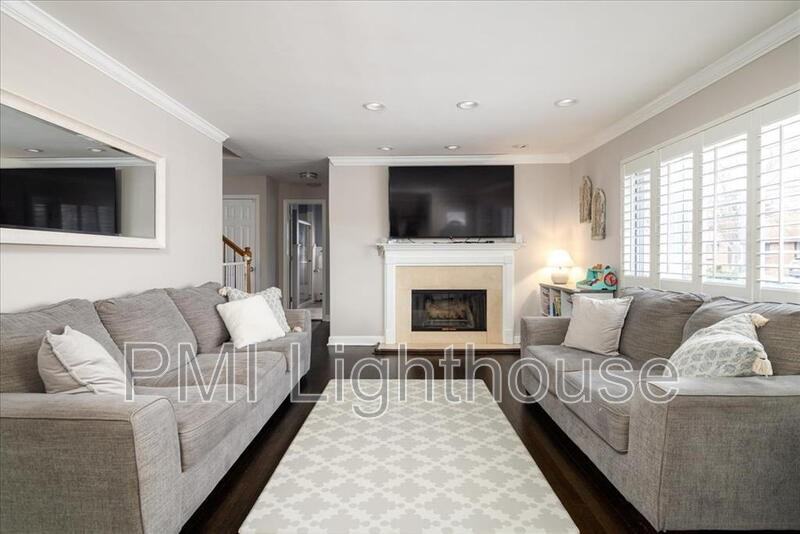 654 Bermuda Rd - Photo 2 of 19