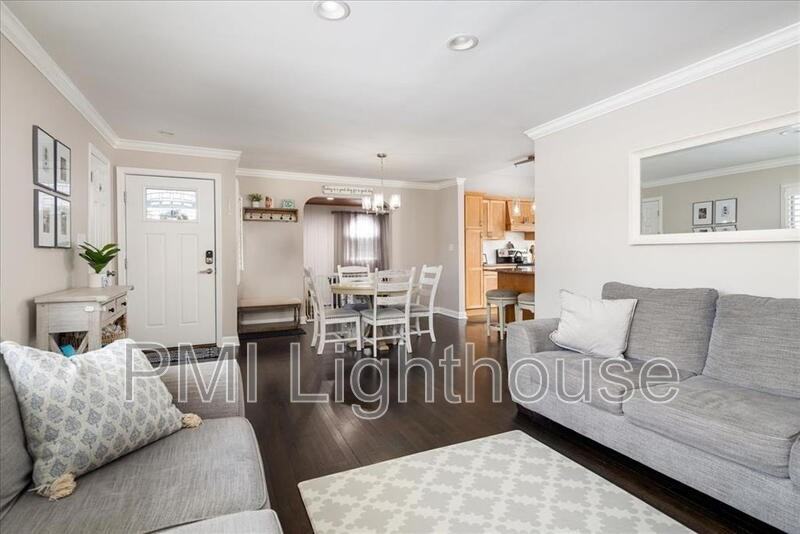 654 Bermuda Rd - Photo 3 of 19