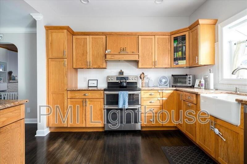 654 Bermuda Rd - Photo 5 of 19