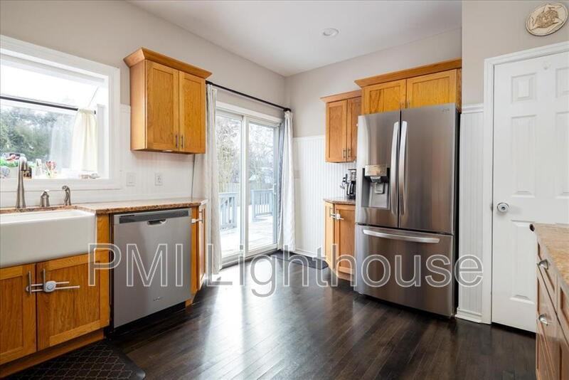 654 Bermuda Rd - Photo 6 of 19