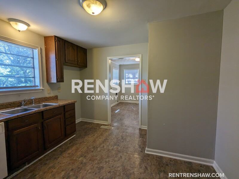1887 N Graham St - Photo 5 of 25