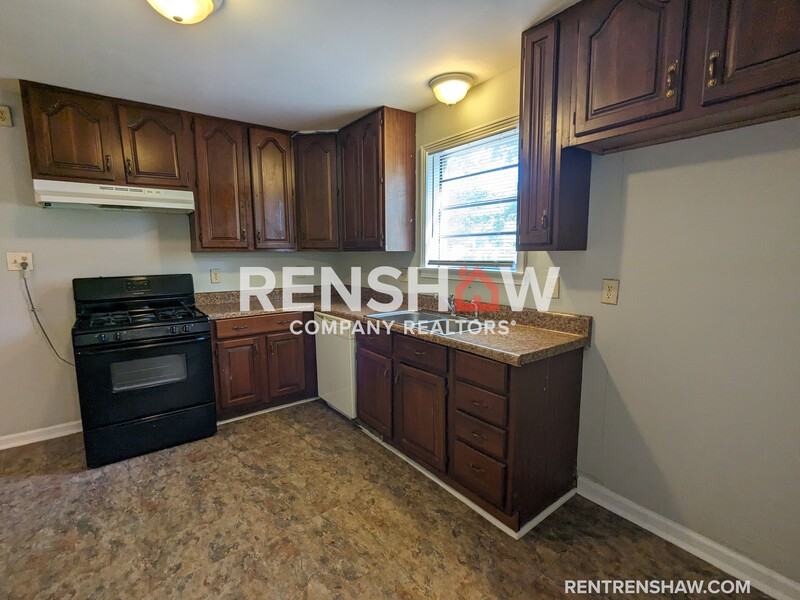 1887 N Graham St - Photo 7 of 25
