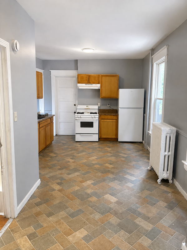 86 Woodlawn Ave #1 - Photo 2 of 14