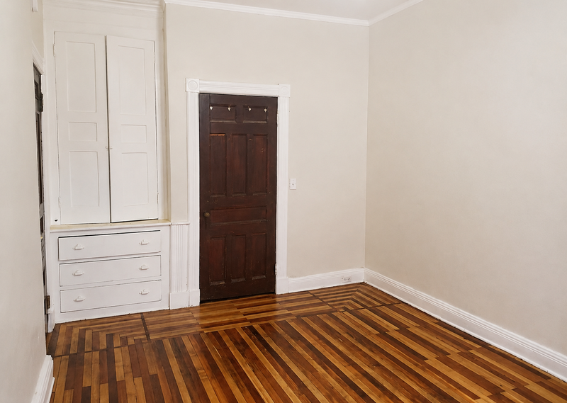 120 S Lake Ave - Photo 3 of 6