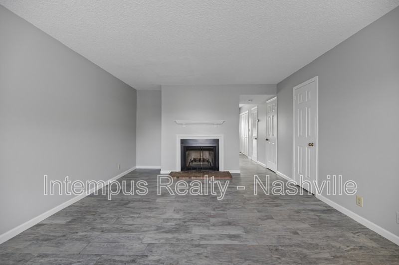5771 Brentwood Trce - Photo 6 of 26
