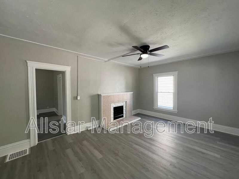 915 East Ave - Photo 2 of 26