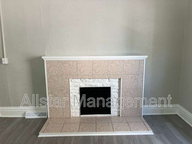 915 East Ave - Photo 5 of 26