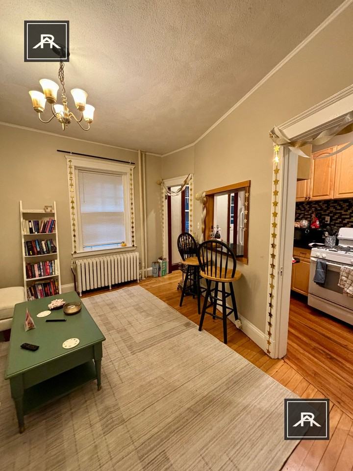 172 Winthrop Rd #2 - Photo 2 of 7