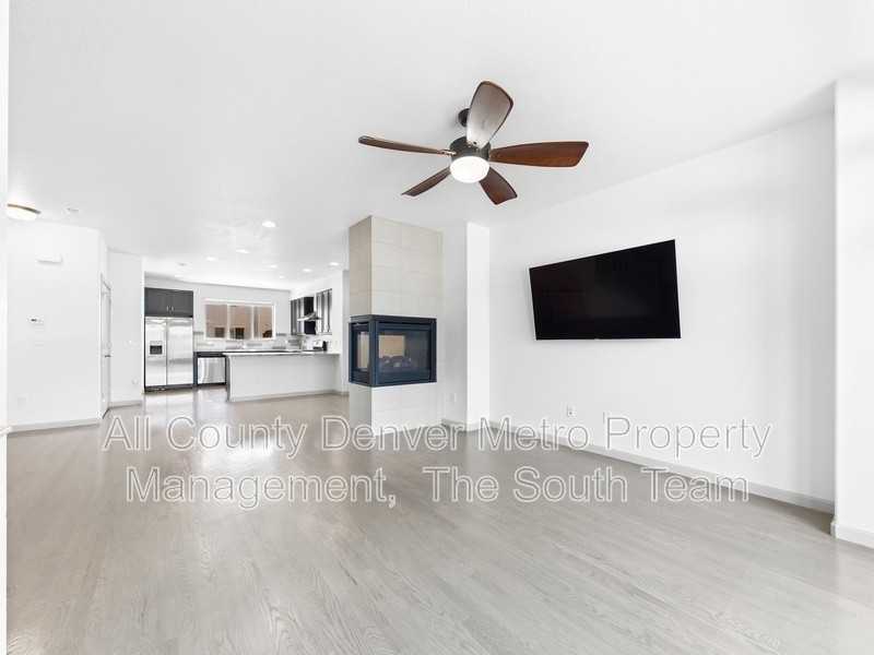 15616 W Wesley Ave - Photo 5 of 25