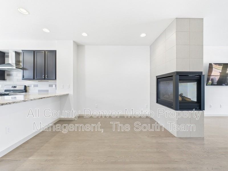 15616 W Wesley Ave - Photo 7 of 25