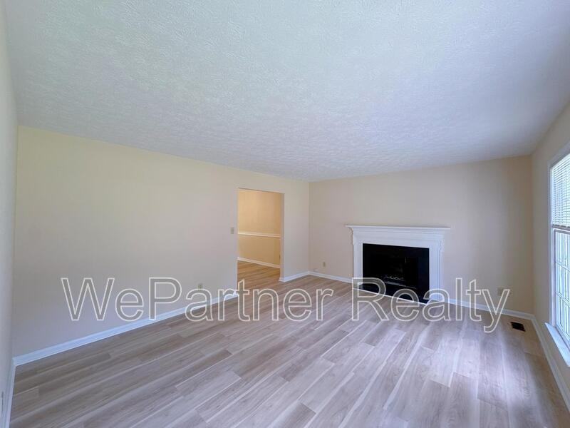 5332 Winslow Xing - Photo 2 of 28