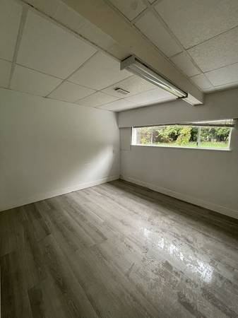 100 Sea Avenue - Photo 5 of 19