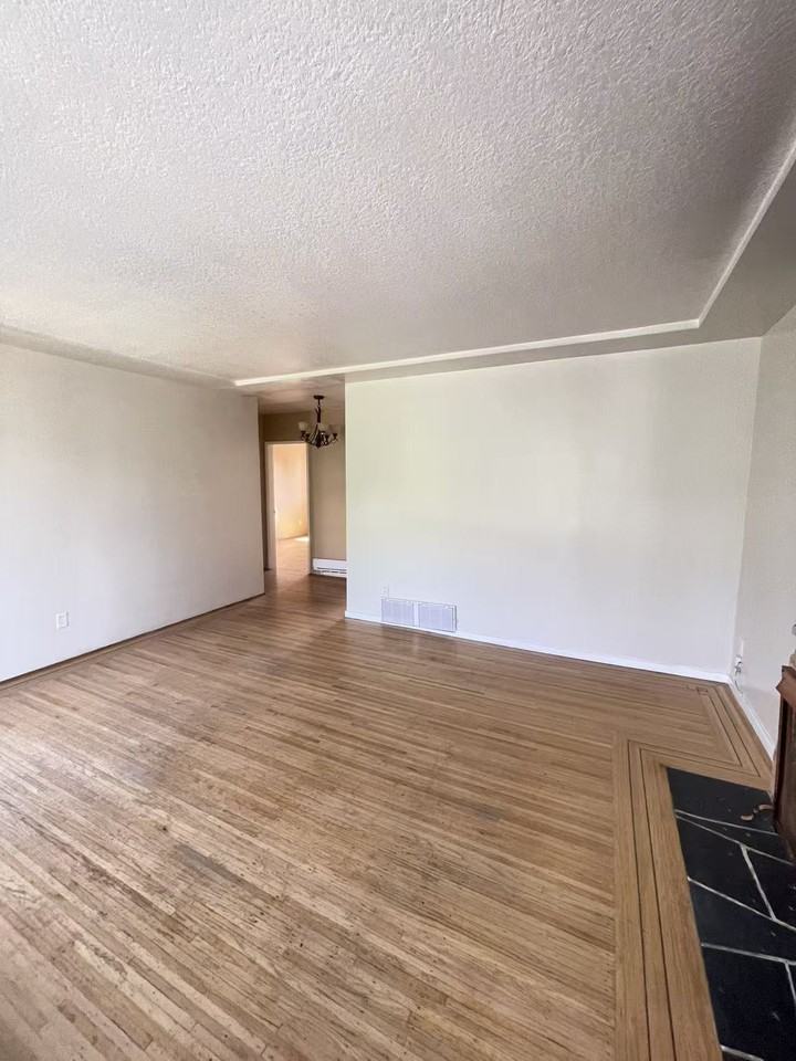 100 Sea Avenue - Photo 6 of 19
