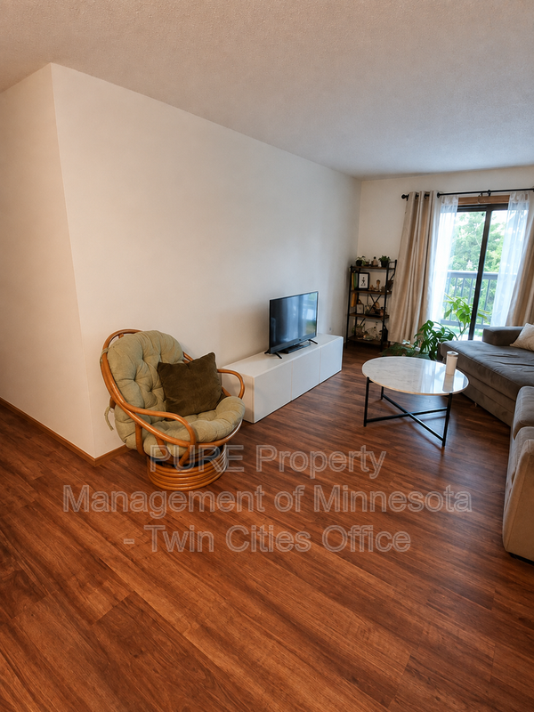 1207 Hewitt Ave #9 - Photo 2 of 12